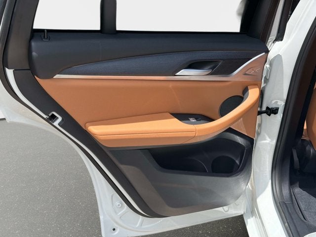 2025 BMW X4 xDrive30i