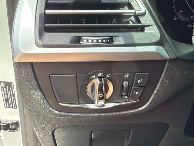 2025 BMW X4 xDrive30i