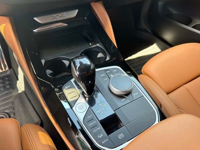 2025 BMW X4 xDrive30i