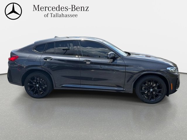 2025 BMW X4 xDrive30i