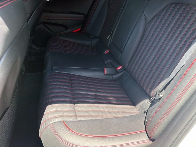 2025 Genesis G70 2.5T Sport Prestige