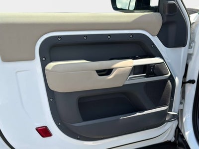 2023 Land Rover Defender S