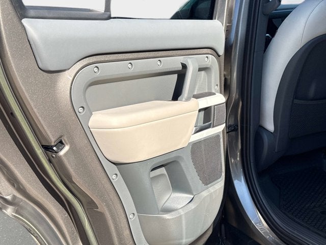 2023 Land Rover Defender S