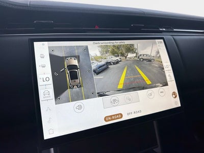 2025 Land Rover Range Rover SE
