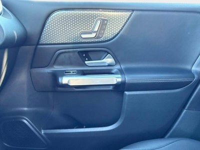 2025 Mercedes-Benz GLB GLB 250