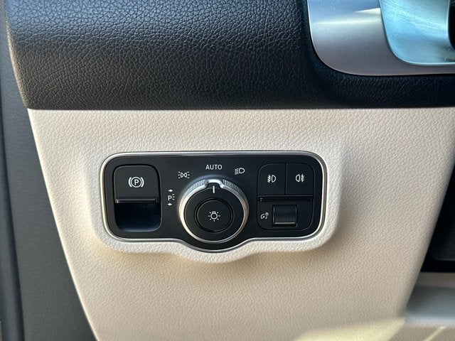 2025 Mercedes-Benz GLB GLB 250