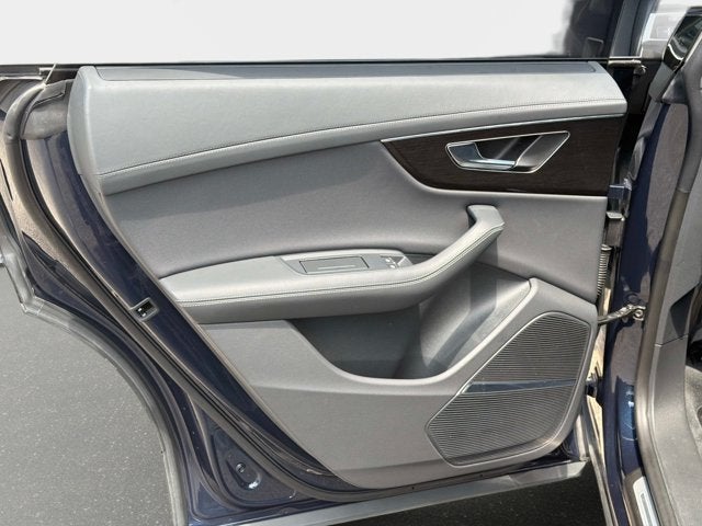 2025 Audi Q8 55 Prestige