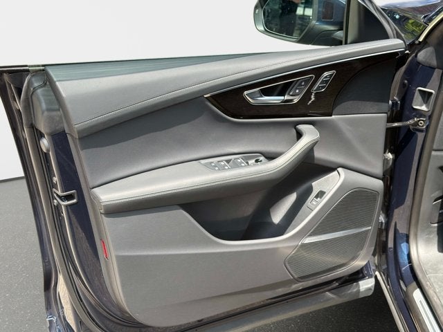 2025 Audi Q8 55 Prestige