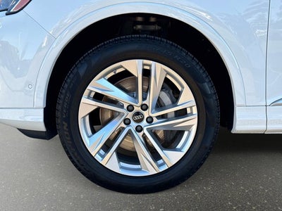 2025 Audi Q7 55 Premium Plus