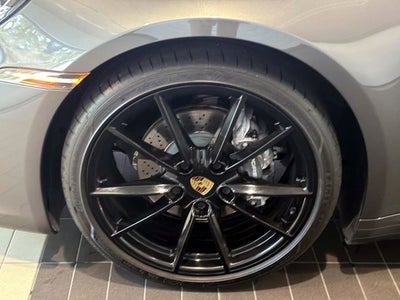 2020 Porsche 911 Carrera