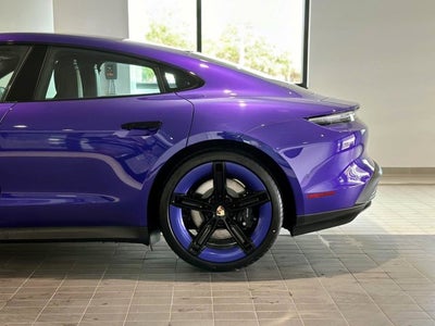 2025 Porsche Taycan 4