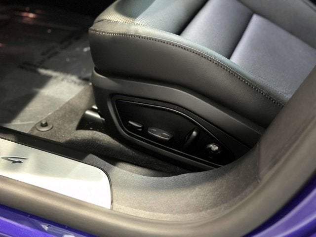 2025 Porsche Taycan 4