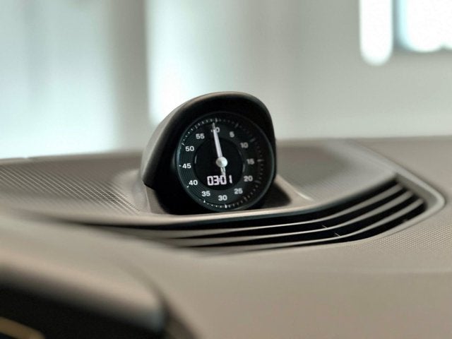 2025 Porsche Taycan 4