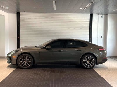 2025 Porsche Panamera Base