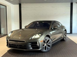 2025 Porsche Panamera Base