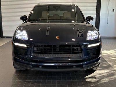 2022 Porsche Macan Base