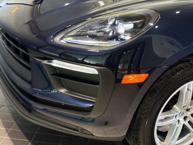 2022 Porsche Macan Base