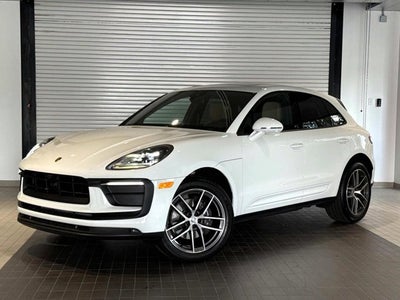 2026 Porsche Macan Base