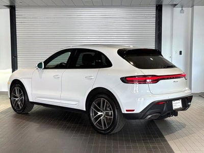 2026 Porsche Macan Base