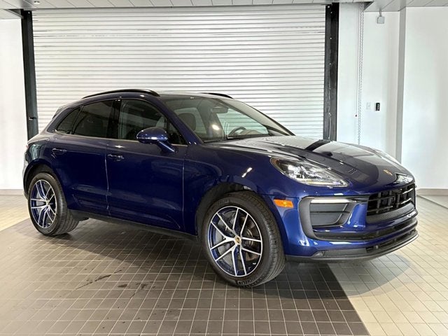 2026 Porsche Macan Base