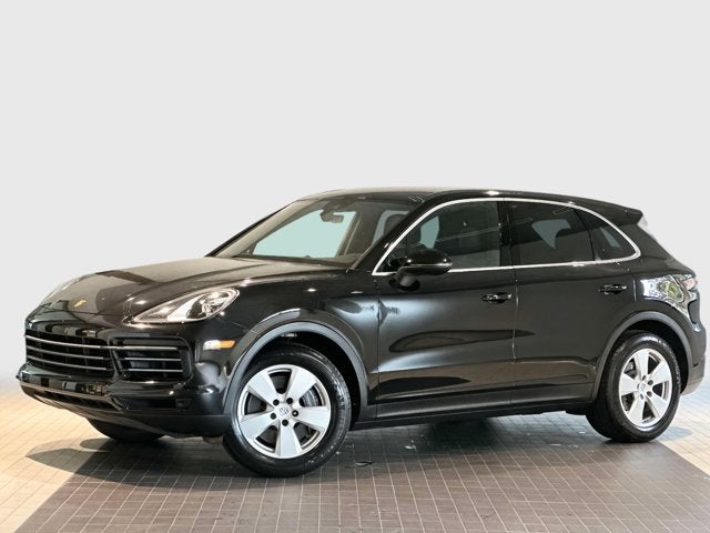 2022 Porsche Cayenne Base