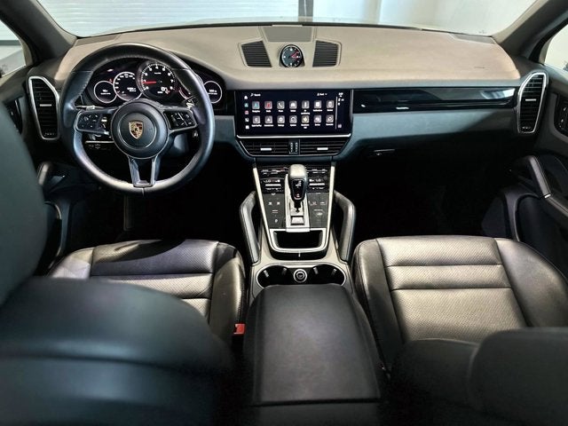 2022 Porsche Cayenne Base