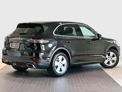 2022 Porsche Cayenne Base