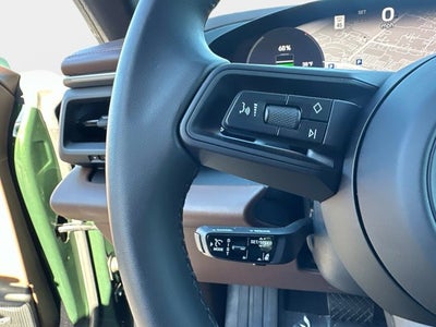 2024 Porsche Macan 4