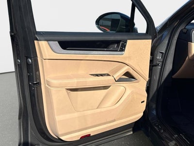 2025 Porsche Cayenne E-Hybrid