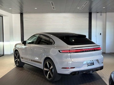 2025 Porsche Cayenne Base