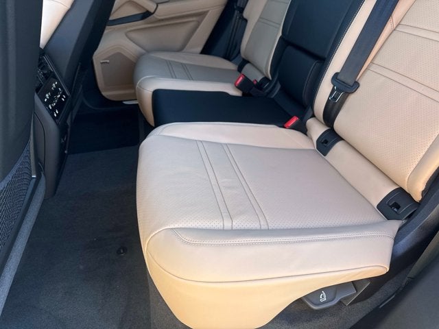 2026 Porsche Cayenne Base